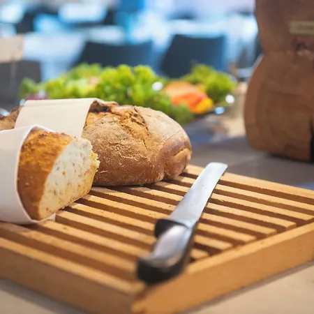 Ξενοδοχείο Koncepthotel 4*